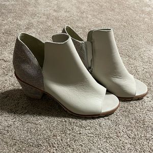 Sorel Open-toe Heeled Sandal